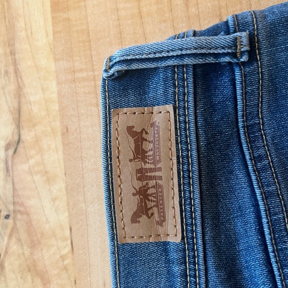 Levi's 512 Jeans Womens 10M W30 L32  Perfectly Slimming Straight Leg - Picture 8 of 10